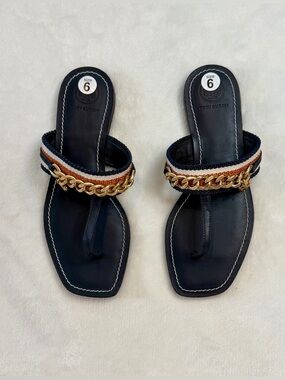 Tory Burch Chain Strap Thong Sandals Womens Size 6 Navy/Gold NWOT never worn out